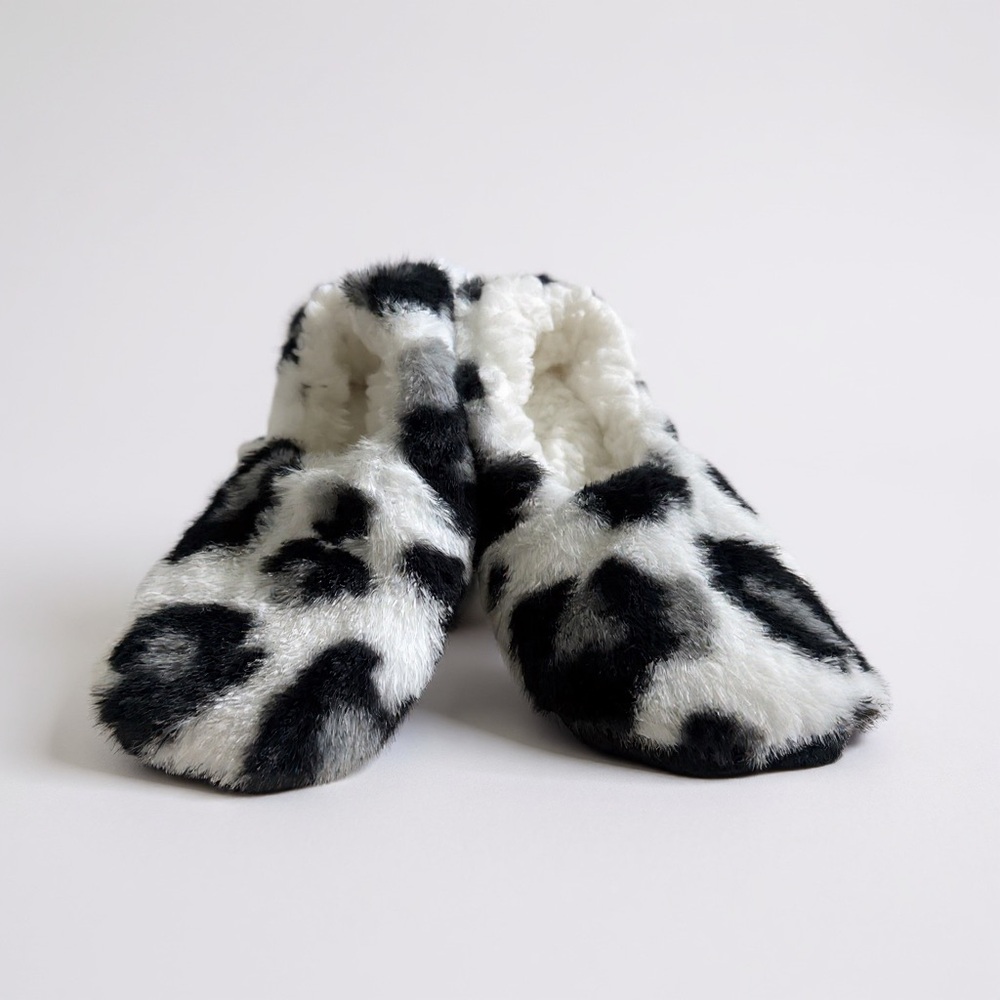 Auden Faux Fur Leopard Print Slipper Socks Women's Size S/M 6-7 NWT - Picture 3 of 6